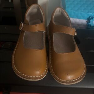 L'Amour Camel Strap Mary Jane Vintage Leather Size 11 - excellent condition